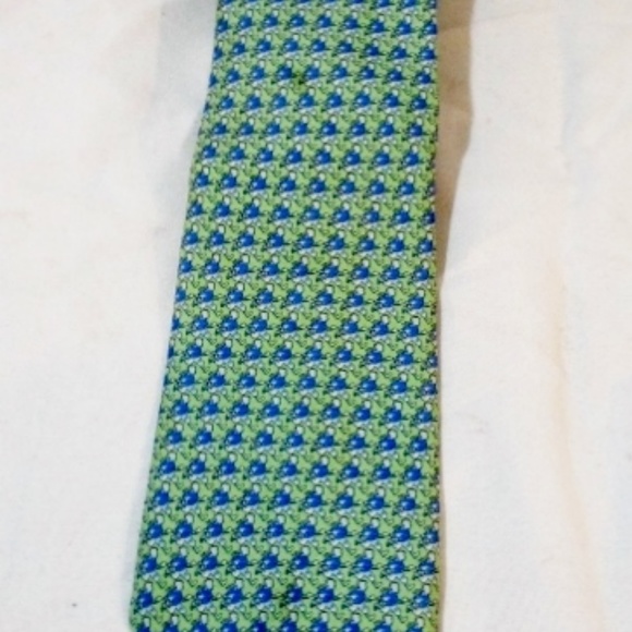 Vineyard Vines Other - VINEYARD VINES Handmade USA Silk NECK TIE RUNNING